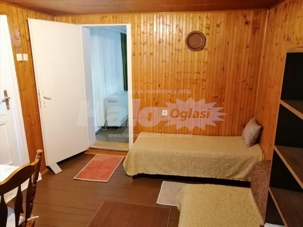 Izdajem jednosoban stan u kuci, zaseban ulaz — 4
