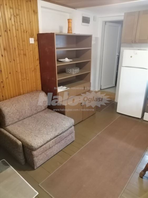 Izdajem jednosoban stan u kuci, zaseban ulaz — 6