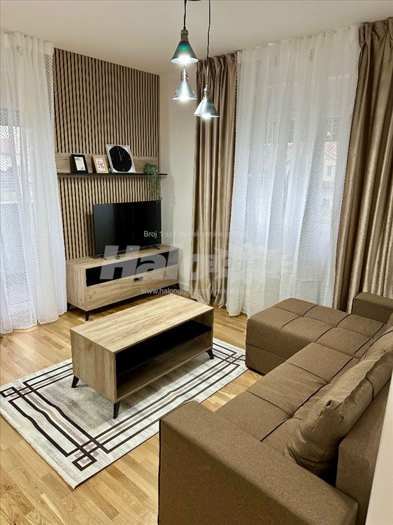 Izdajem jednosoban stan,43m2,namešten,nov — 7