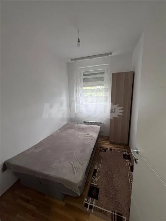 Kompletno namesten dvosoban stan odmah useljiv — 6