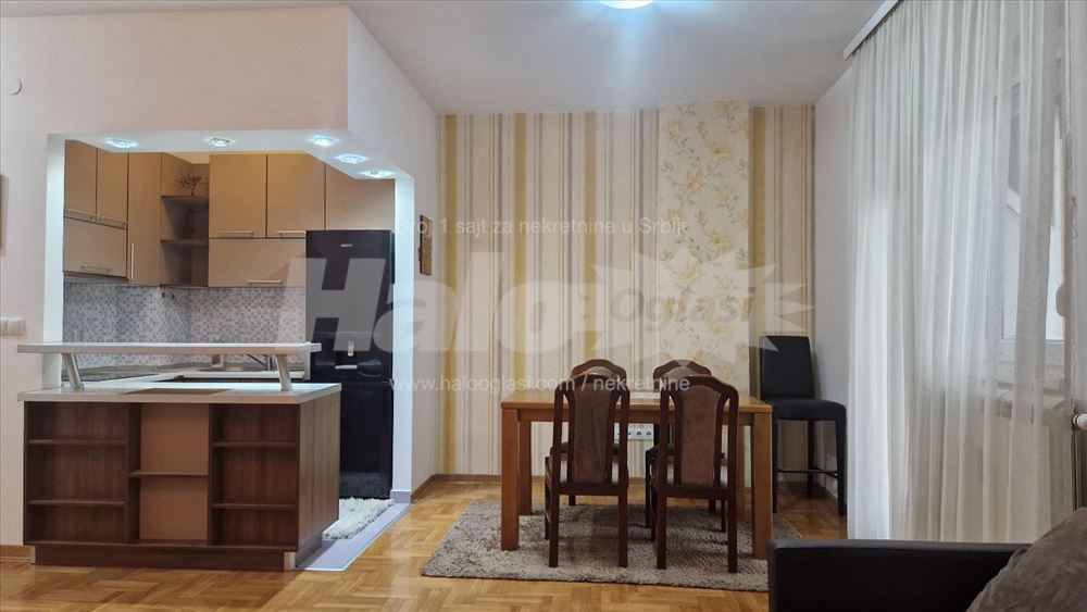Izdajem kompletno namešten stan - Dunavske terase — 2