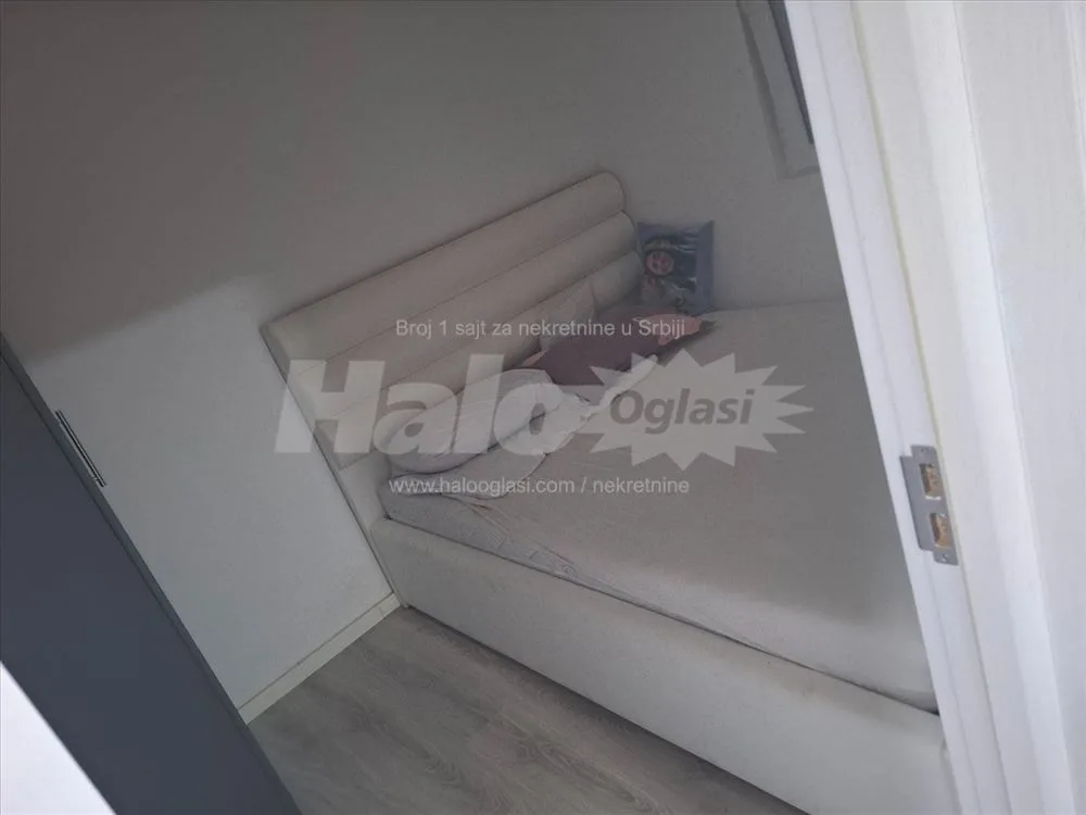Izdajem kompletno opremljen stan 1.5 — 4