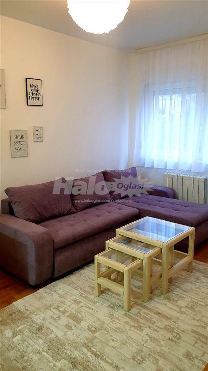 Izdajem kompletno opremljen stan - Novi Beograd — 2