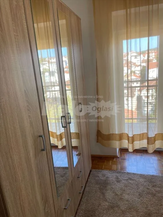 Izdajem kompletno renoviran stan na Ceraku — 7