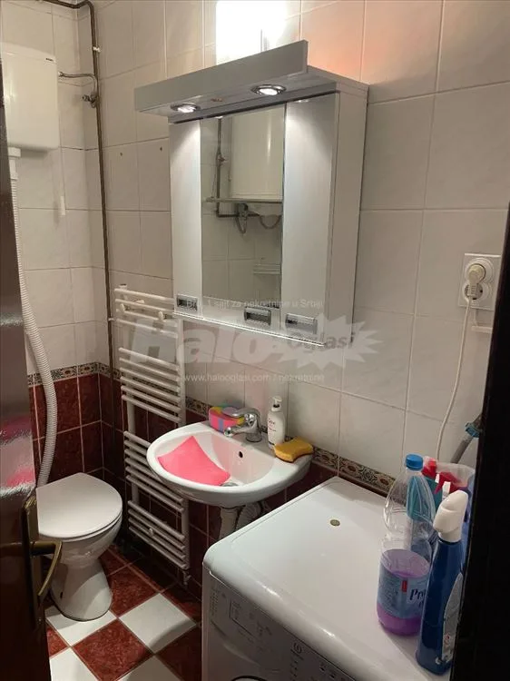 Izdajem kompletno renoviran stan na Ceraku — 12