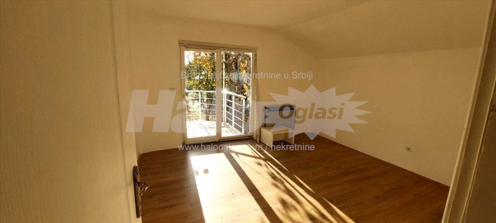 Izdajem kucu I pomoćni objekat — 6