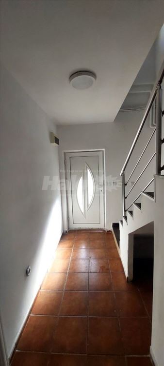 Izdajem kucu I pomoćni objekat — 7