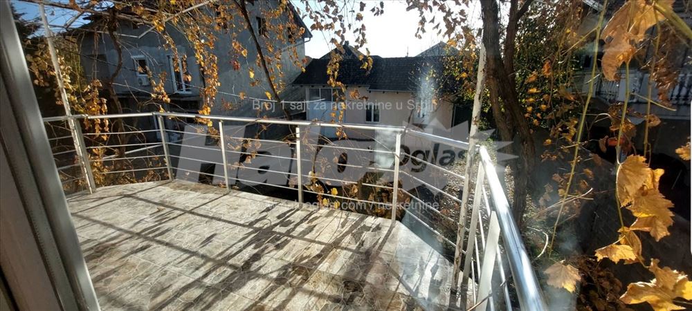 Izdajem kucu I pomoćni objekat — 11