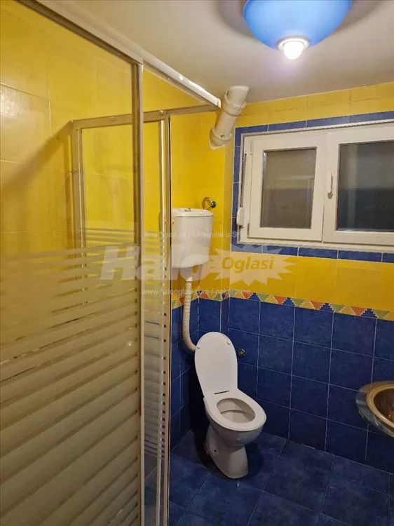 Izdajem kuću , prizemlje 65 m2 — 2