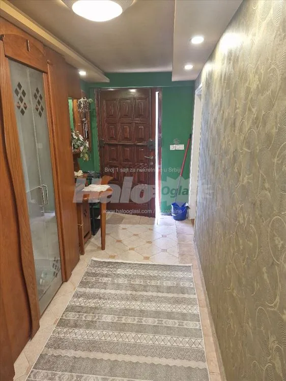 Izdajem kuću , prizemlje 65 m2 — 3