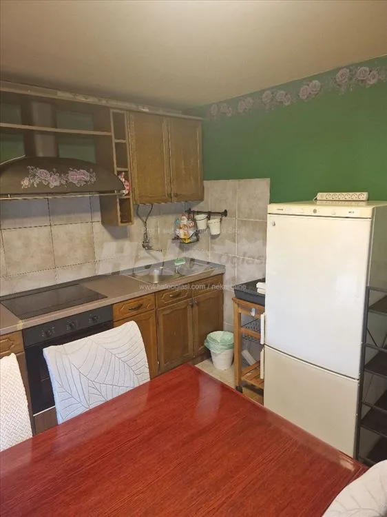 Izdajem kuću , prizemlje 65 m2 — 9