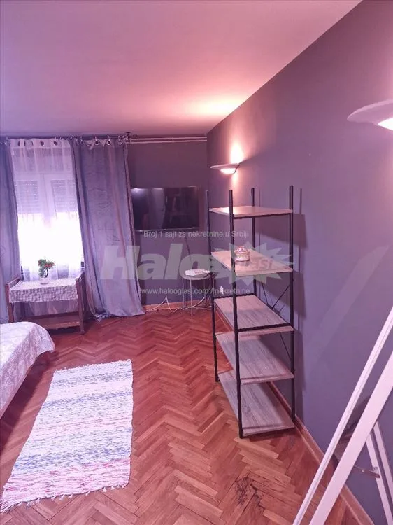 Izdajem kuću , prizemlje 65 m2 — 10