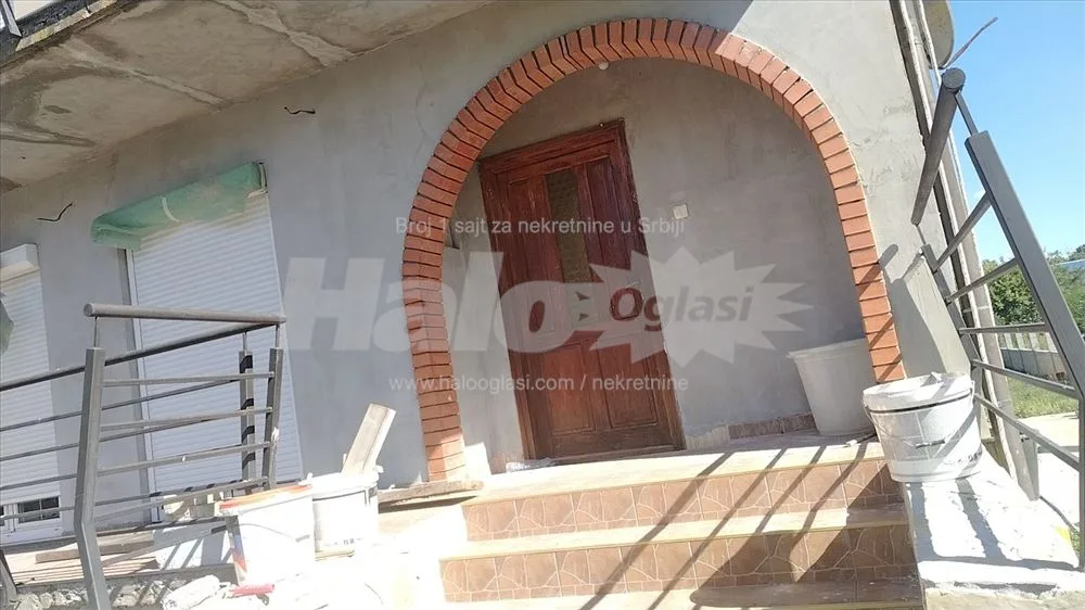 Izdajem kucu u Boljevcima kod surcina — 3