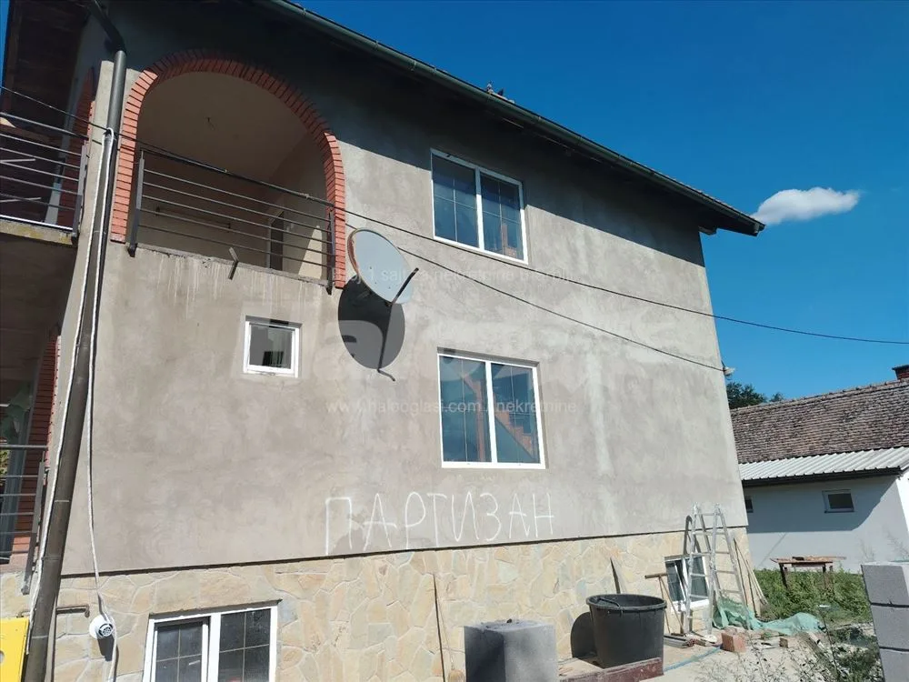 Izdajem kucu u Boljevcima kod surcina — 4