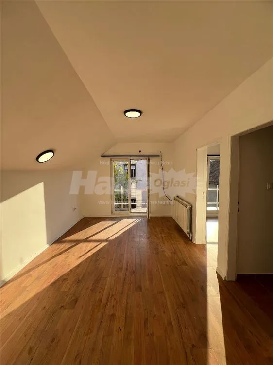 Izdajem kuću 130 m2 — 3