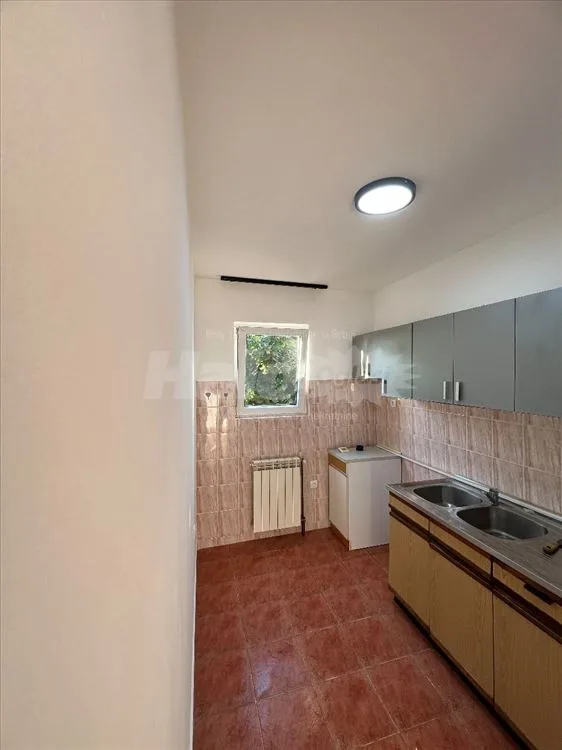Izdajem kuću 130 m2 — 11