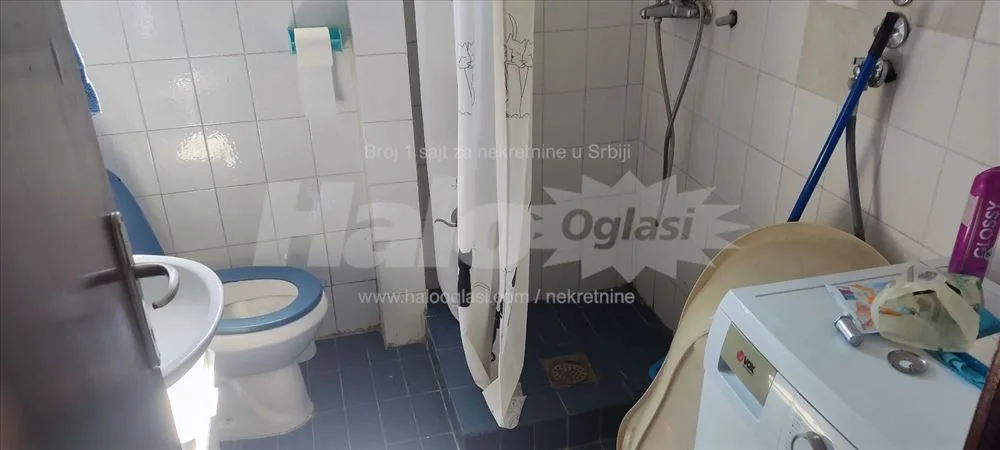 Izdajem kuću u Kaludjerici — 12