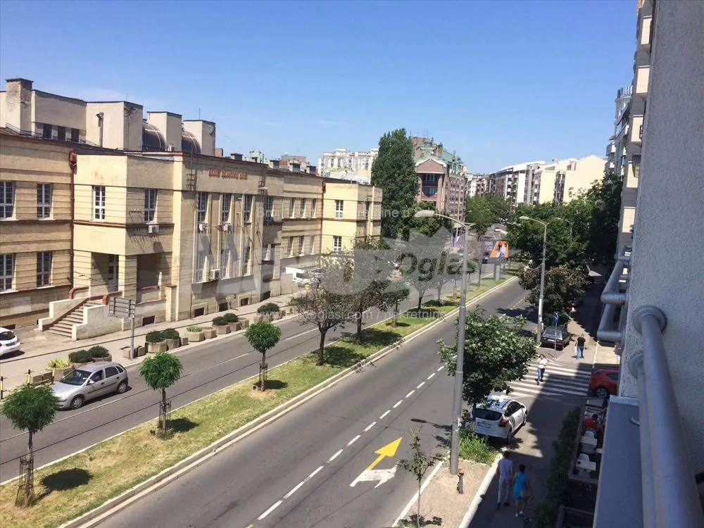 Izdajem lep dvosoban stan u novogradnji — 2