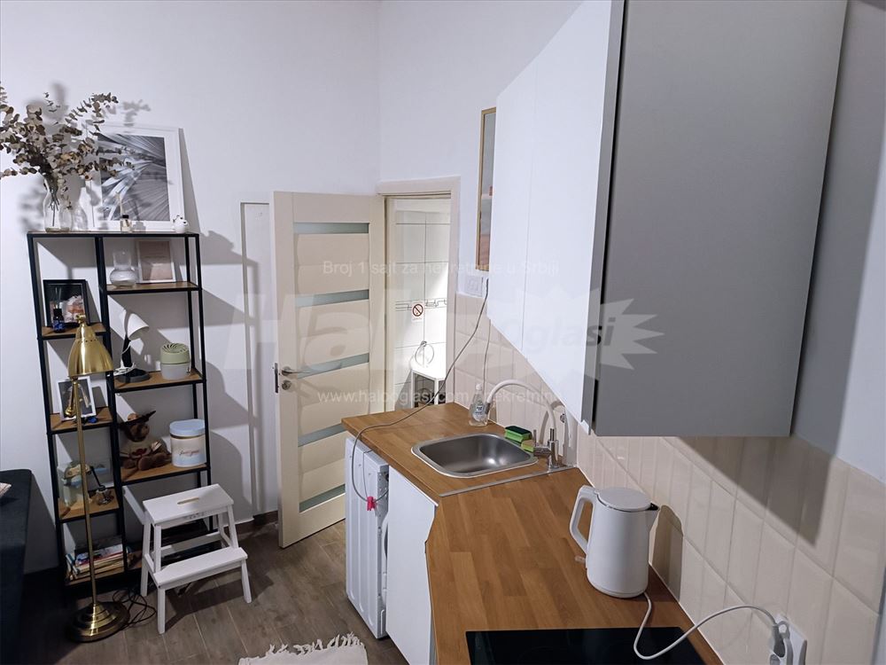 Izdajem lep stan na gornjem Dorćolu — 6