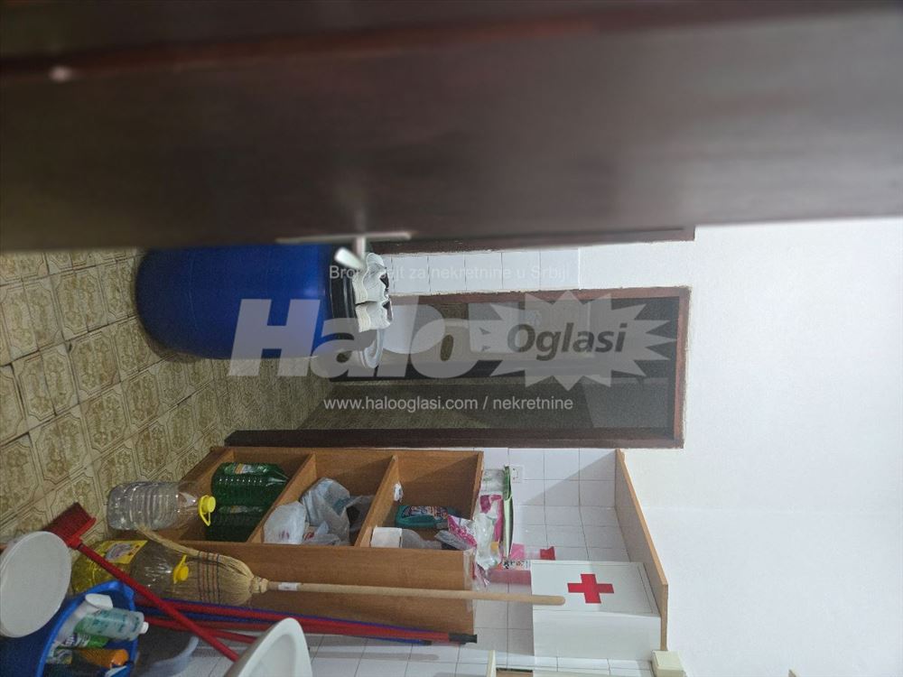 Izdajem lokal — 6