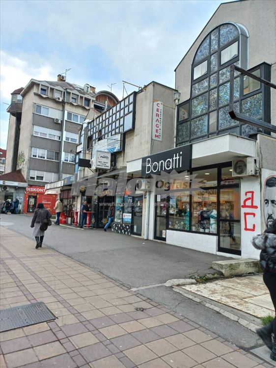 Izdajem lokal na odlicnoj lokaciji na Banovom brdu — 6