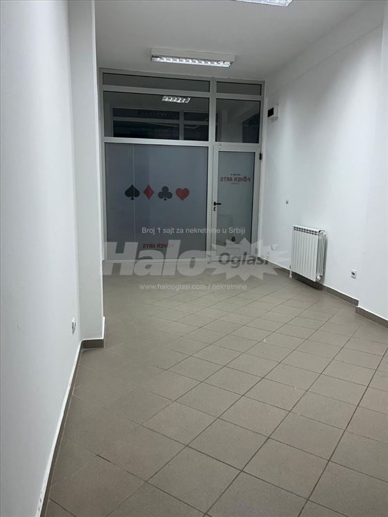 Izdajem Lokal na Trosarini 25m2 — 5