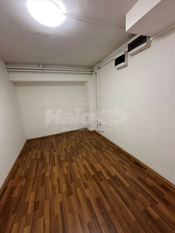 Izdajem lokal / poslovni prostor 43m2 u Savskoj — 5