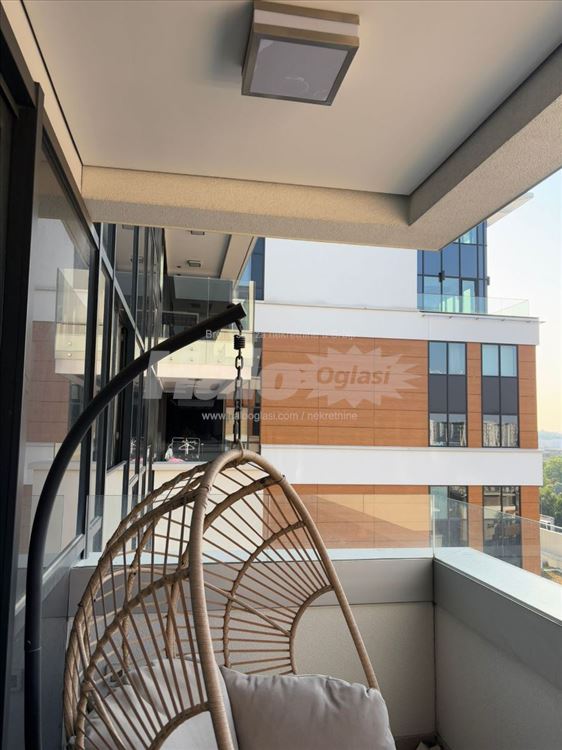 Izdajem luksuzan stan 60m², A Blok, Novi Beograd — 3