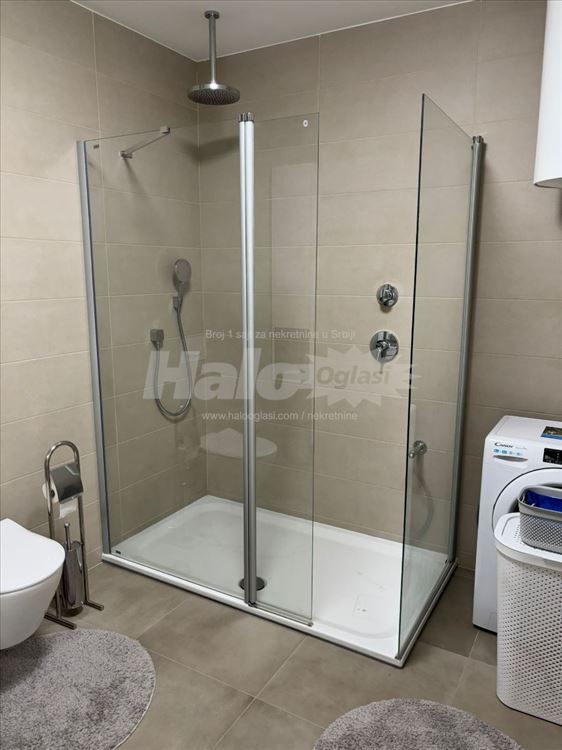 Izdajem luksuzan stan 60m², A Blok, Novi Beograd — 5