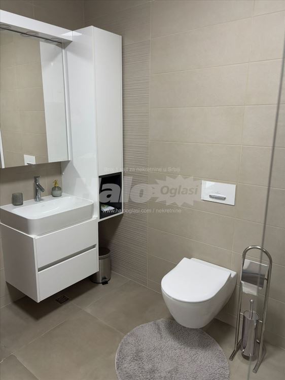 Izdajem luksuzan stan 60m², A Blok, Novi Beograd — 6