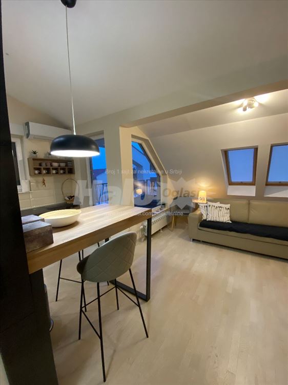 Izdajem luksuzno namesten stan, 50m2 Lekino Brdo — 10