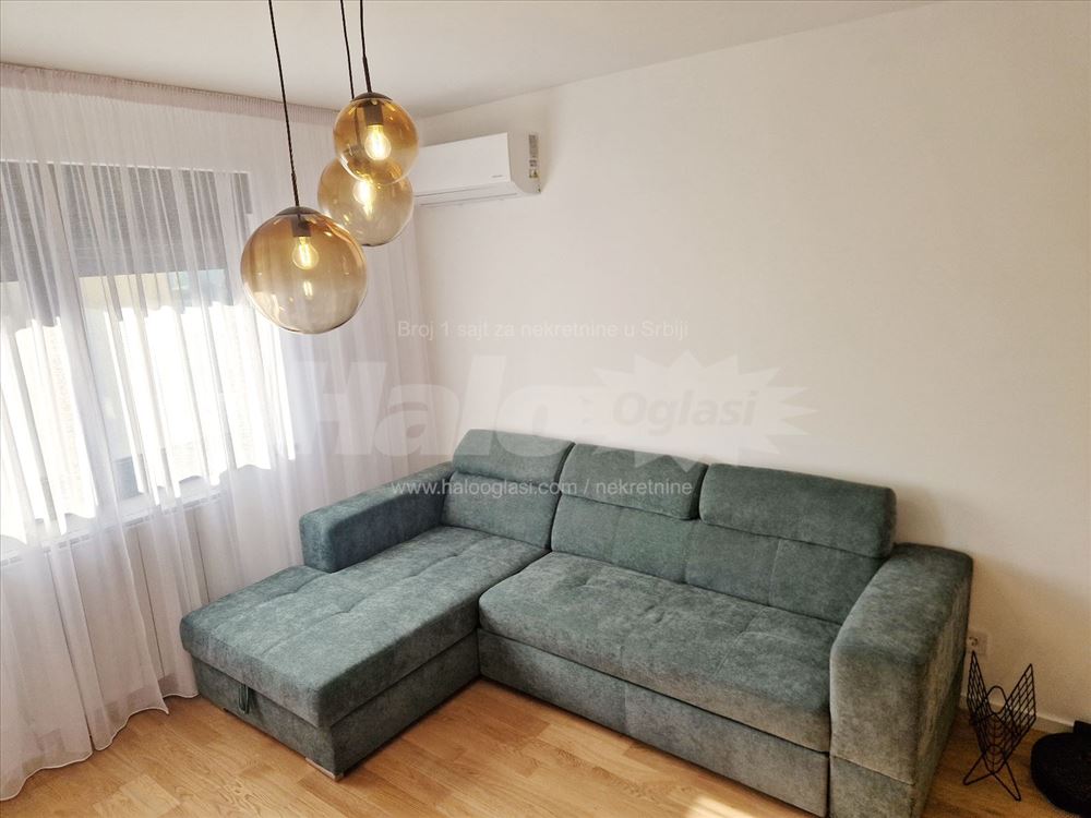 Izdajem lux opremljen stan u Palata Vizantija 48m2 — 7