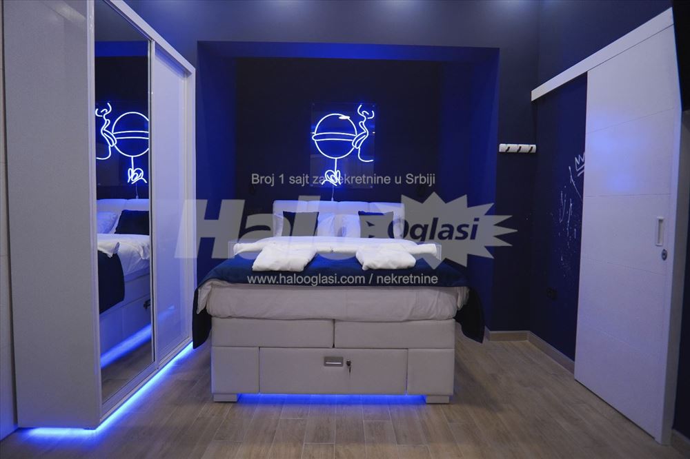 Izdajem LUX stan sa đakuzijem i saunom — 14