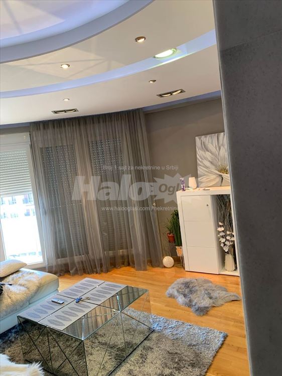 Izdajem lux stan u ulici D Tucovica 69 moguc dogov — 11