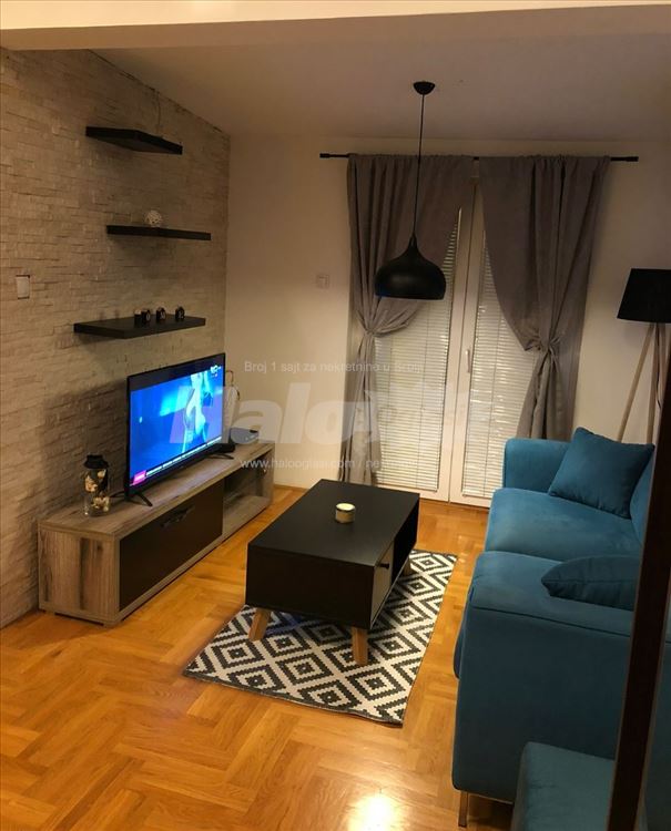 Izdajem lux stan Zemun — 3