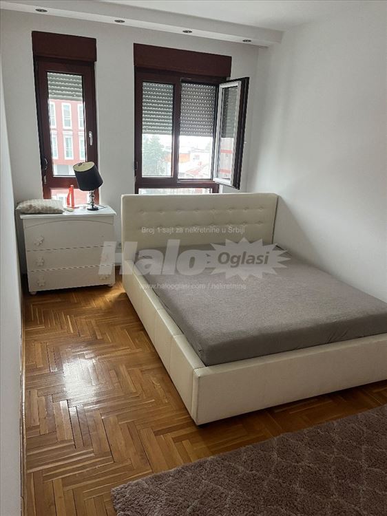 Izdajem luxuzan potpuno namesten stan od 105 m2 — 7