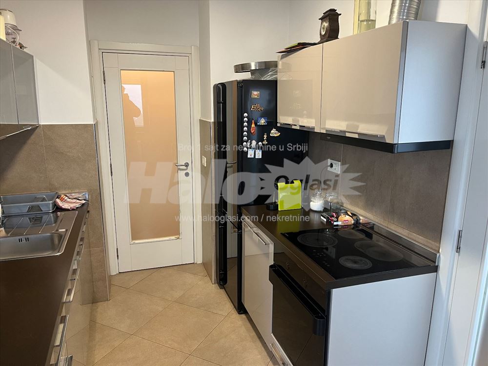 Izdajem luxuzan potpuno namesten stan od 105 m2 — 12