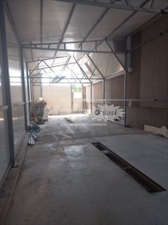 Izdajem magacinski-poslovni prostor 120m² — 15