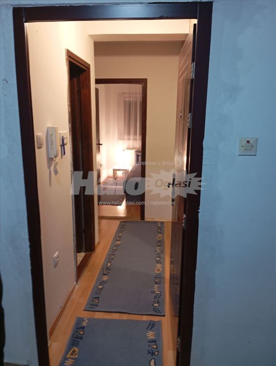 Izdajem namesten 1.5 stan na okretnici 26 — 2