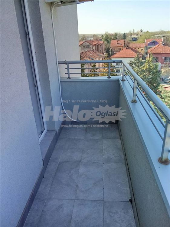 Izdajem namesten stan 32m2 — 3