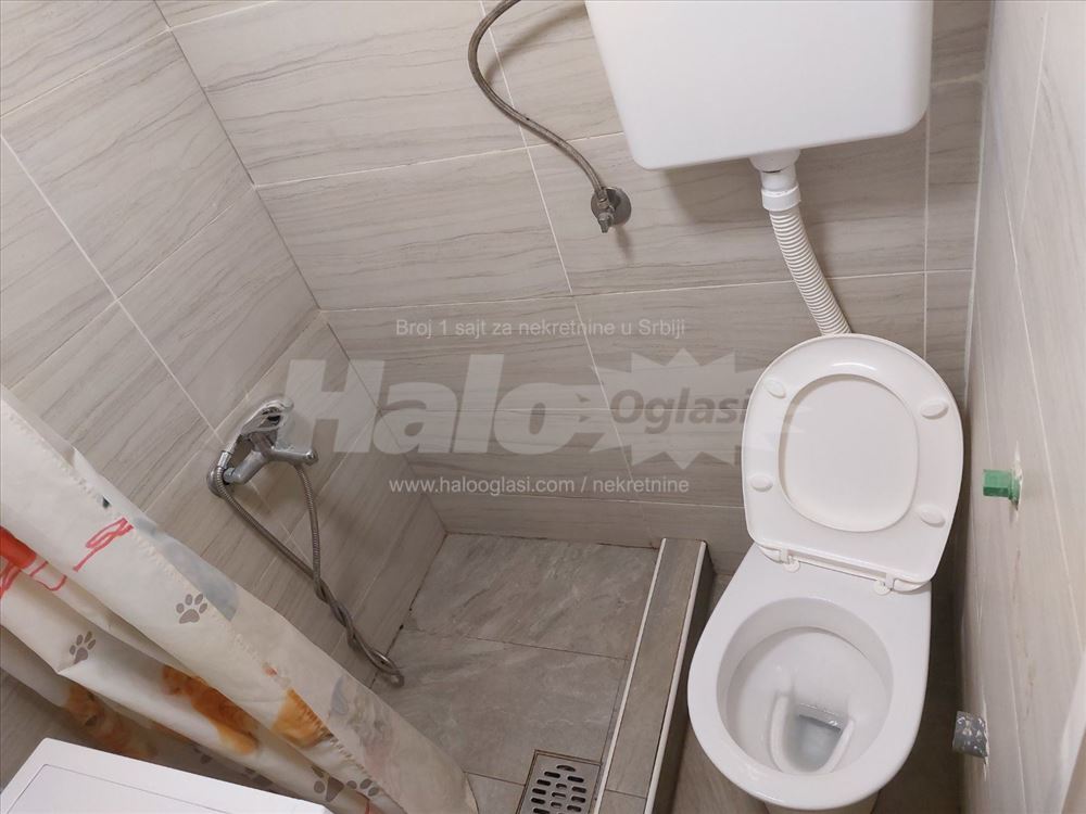 Izdajem namesten stan 33m2 — 9