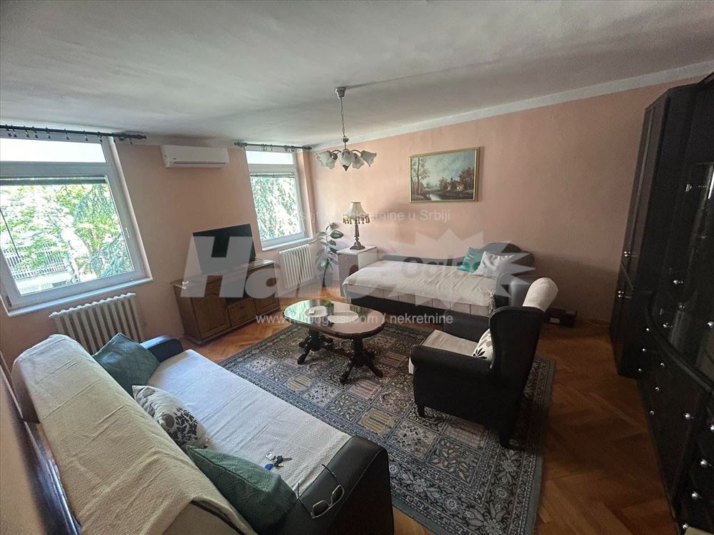 Izdajem namešten stan 36m2 Filmski Grad — 2