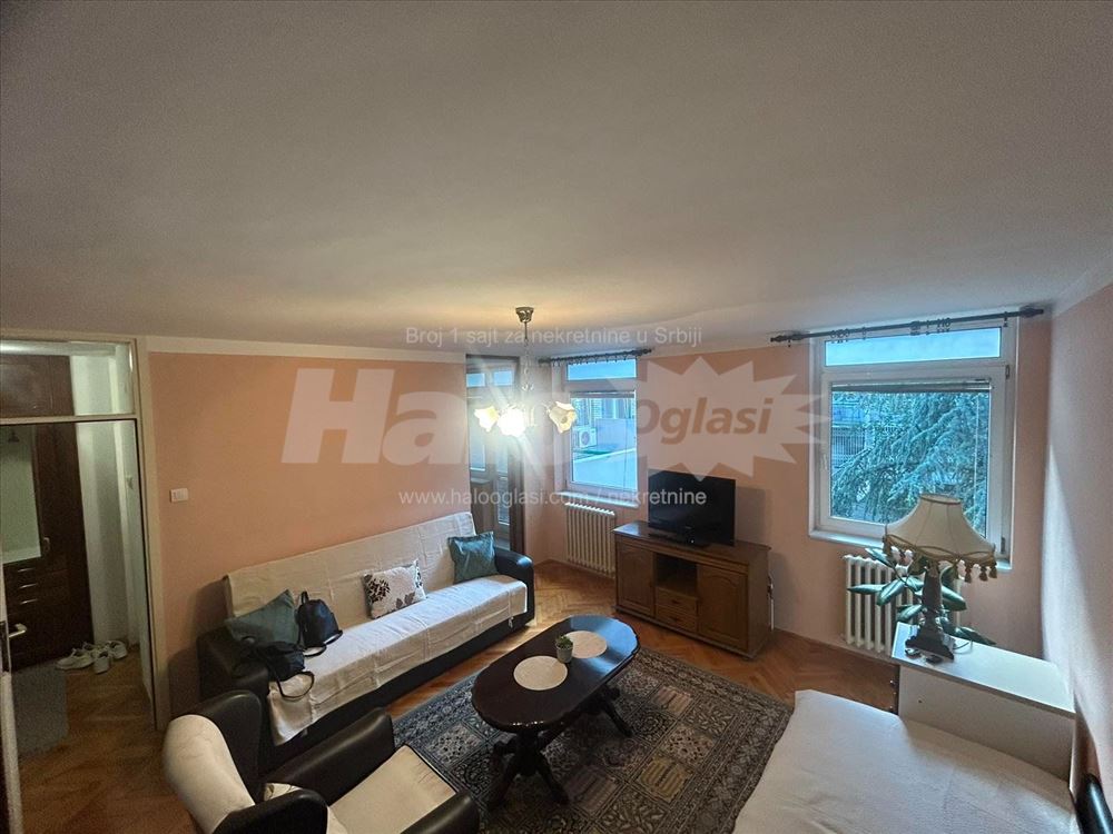 Izdajem namešten stan 36m2 Filmski Grad — 4
