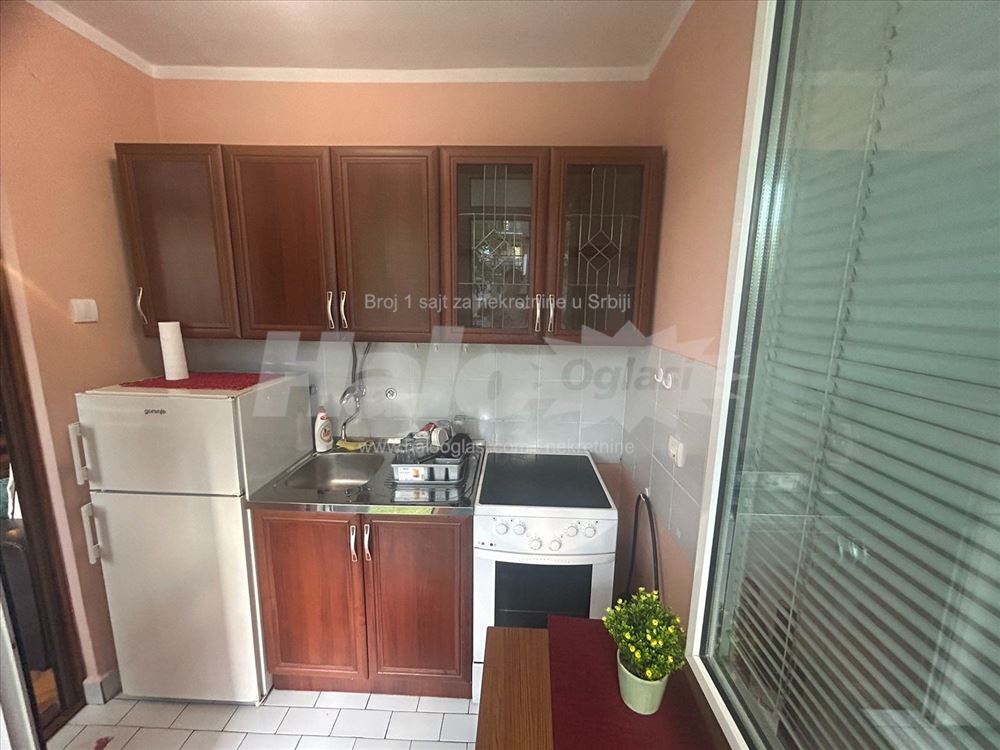 Izdajem namešten stan 36m2 Filmski Grad — 9