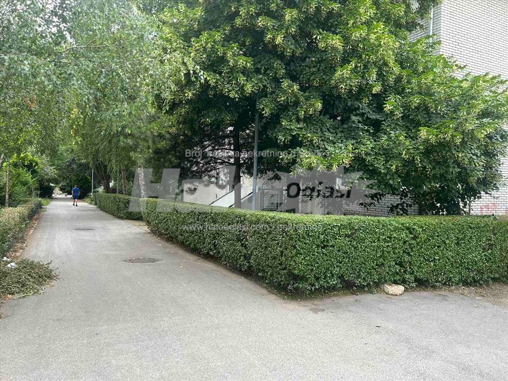 Izdajem namešten stan 36m2 Filmski Grad — 15