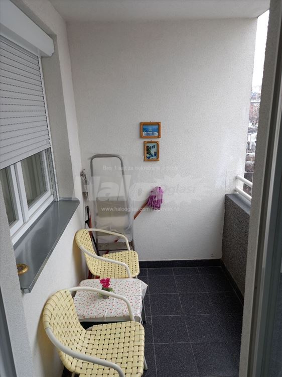izdajem namesten stan kod Mirjevskog Bulevara — 11