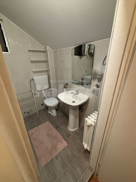 Izdajem namesten stan na Julinom brdu 45m2 — 9