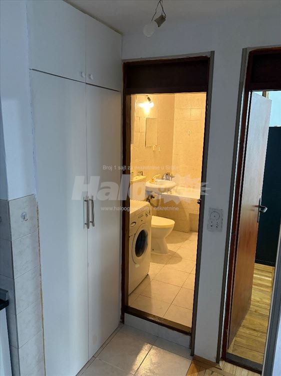 Izdajem namesten stan od 37m2 — 6
