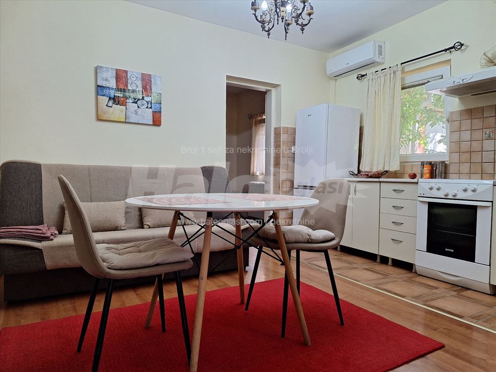 Izdajem namesten stan u Žarkovu 37 m2 — 4