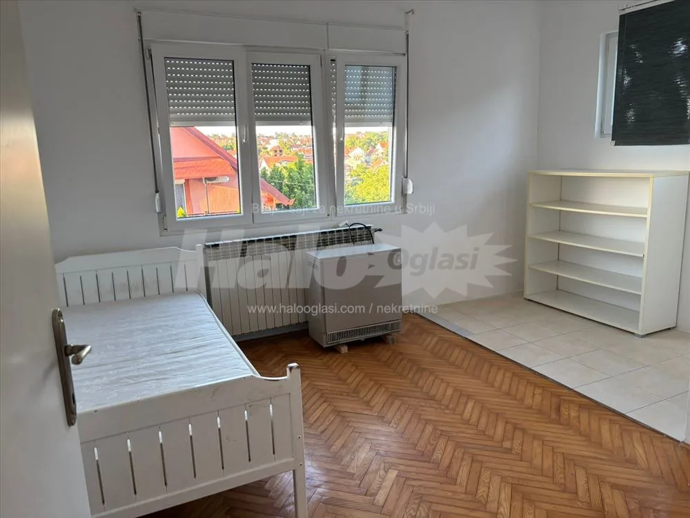Izdajem namesten stan u kuci , Zeleznik. — 5